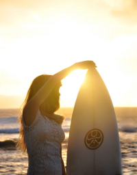 Aceitação ao invés da resistência: Encontre paz interior surfando os abalos da vida